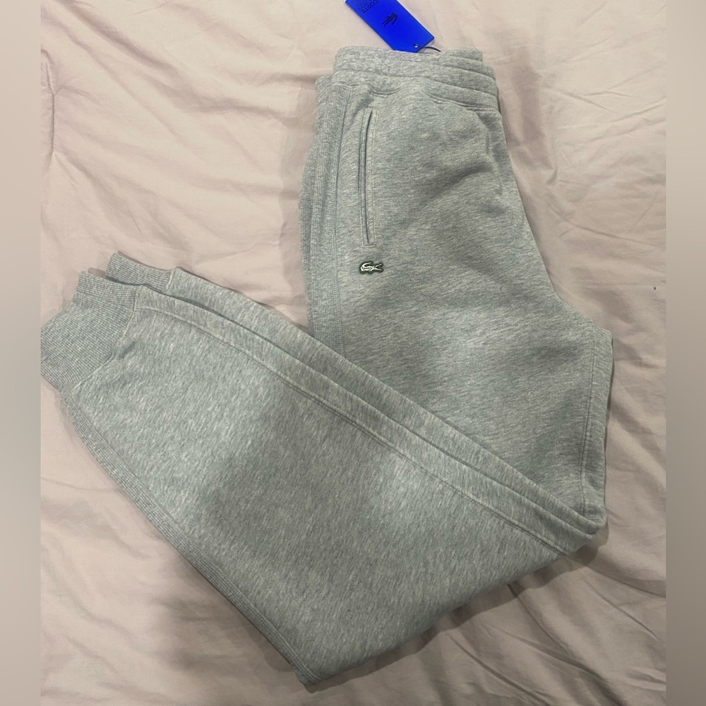 Lacoste size Small sweats !